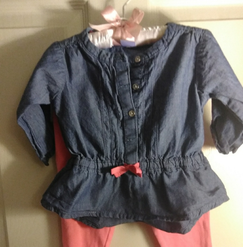 Carter's 2 piece outfit